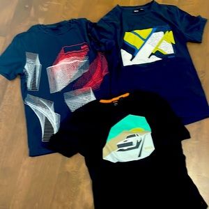 Lots of 3 Hugo Boss t-shirts